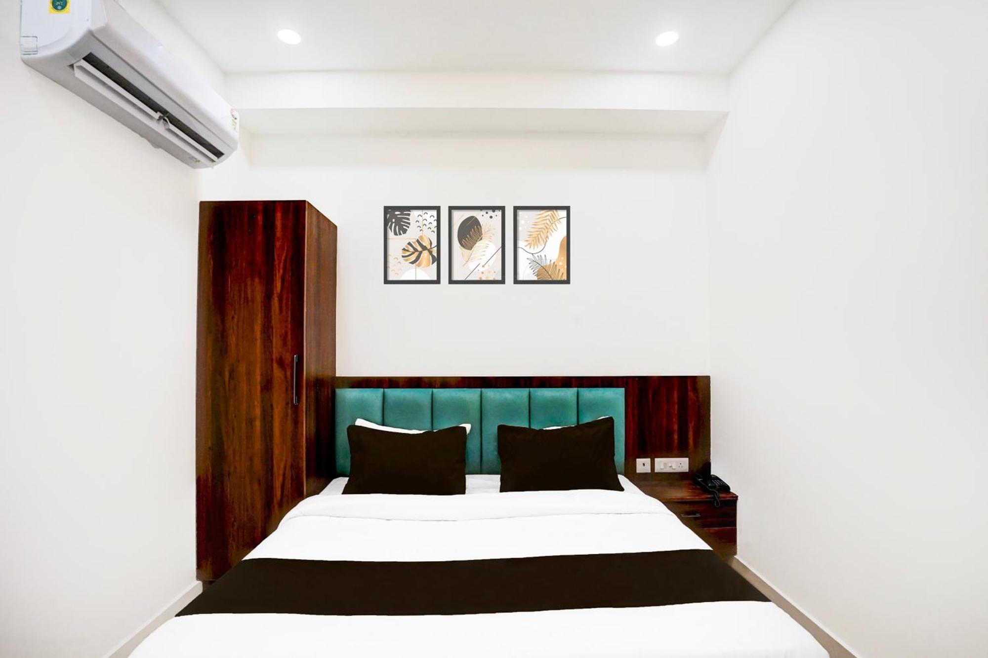 Collection O Golden Sapphire Hotel Джайпур Екстериор снимка