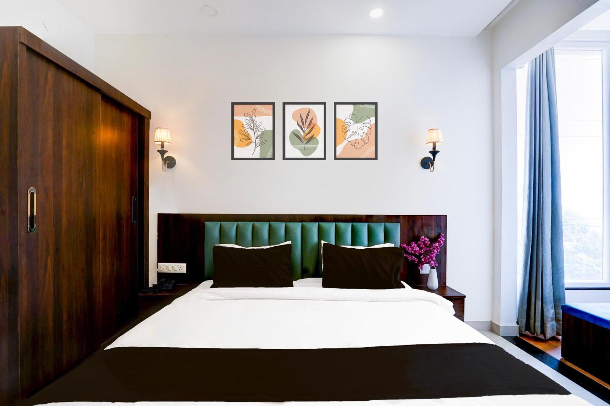 Collection O Golden Sapphire Hotel Джайпур Екстериор снимка