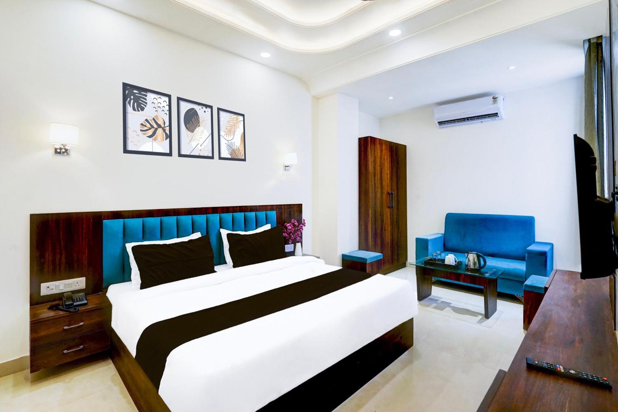 Collection O Golden Sapphire Hotel Джайпур Екстериор снимка